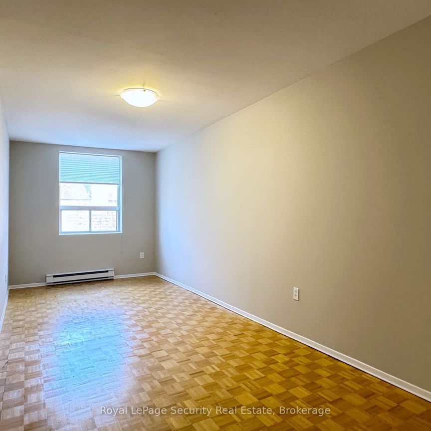 For Lease - 696 St Clair Avenue Unit# 304, Toronto, Ontario - Photo 1