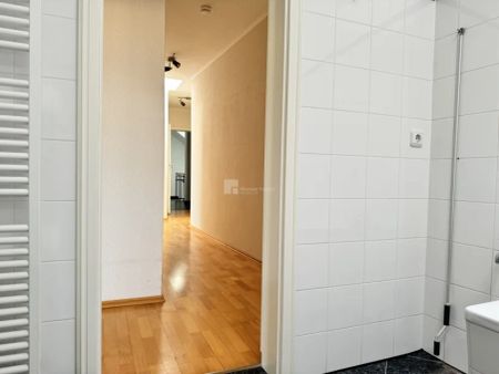 Wohnen mit Weltkulturerbe: 2 Zimmer-Wohnung mit Balkon, Fahrstuhl und Aussicht - Photo 2