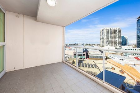 Modern Apartment in the Heart of Chatswood ** Available 11/12/25 ** - Photo 2