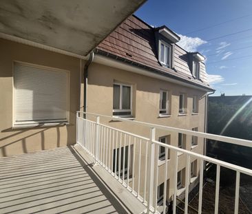 Location Appartement 4 pièces 49m² WASQUEHAL 59290 - Photo 1