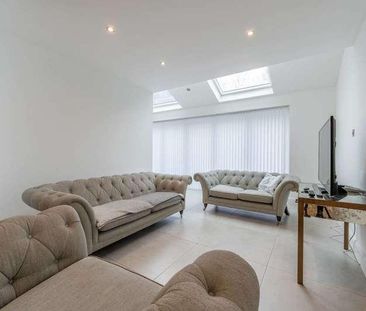 Ullswater Crescent, Kingston Vale, SW15 - Photo 1