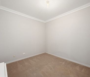 Comfort, Convenience & Coastal Lifestyle - 2/23 Glendower Way, Spea... - Photo 3