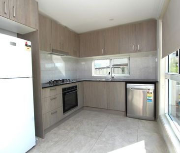 Modern 2-bedroom granny in Raby - Photo 1