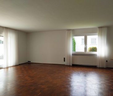 *Großzügige Erdgeschoss Wohnung* mit Garten und Garage in ruhiger W... - Foto 5