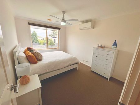 SPACIOUS COASTAL LIVING! - Photo 3