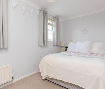 4 bedroom terraced house to rent - Photo 5