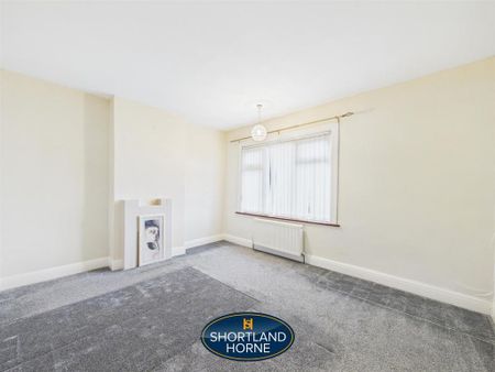 3 bedroom end of terrace house to rent - Photo 3