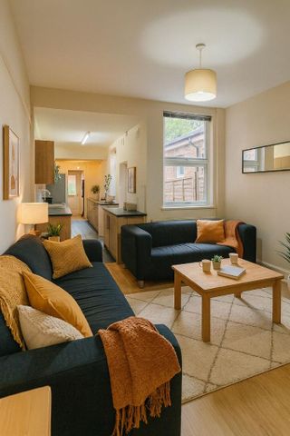 6 bedroom house to rent - Photo 3