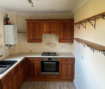 4 bedroom flat to rent - Photo 6