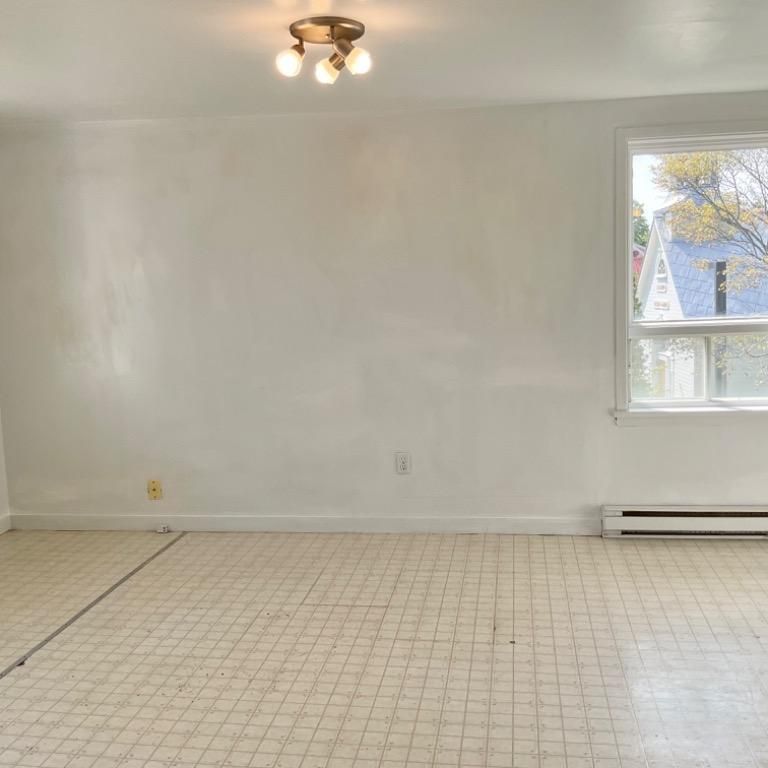 3 1/2 L’Islet-sur-mer libre immédiatement. - Photo 1