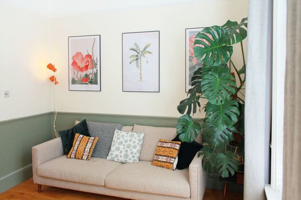 2 Bed Flat, Kenninghall Road, E5 - Photo 1