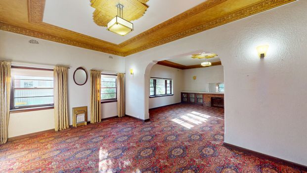 For Rent | Character-Filled Californian Bungalow with Garden Oasis in Travancore - Photo 1