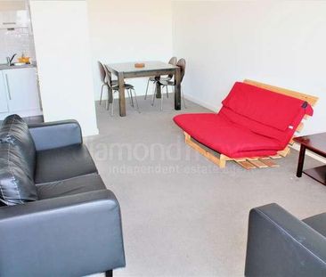 Prince Regent Road, Hounslow, TW3 - Photo 4