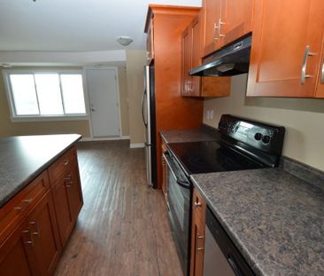 315 Glendale Avenue apartment — St. Catharines, ON (2-Bedroom) - 2 Bedroom - Photo 3