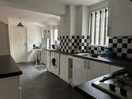 4 bedroom house to rent - Photo 5