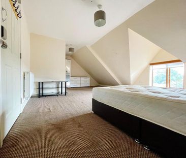 1 bedroom in a house share to rent - Photo 3