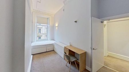 3 bedroom flat to rent - Photo 4