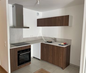 Location Appartement 2 pièces 50m² - Photo 3