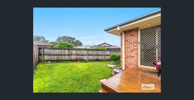 DETACHED DUPLEX FOR LEASE - Photo 1