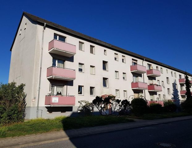 2-Zimmer-Wohnung mit Balkon im 2.OG in Roßlau - Foto 1