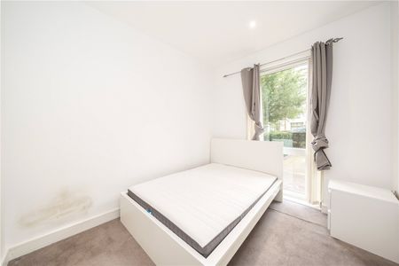 Handley Drive, London, SE3 9GA - Photo 5
