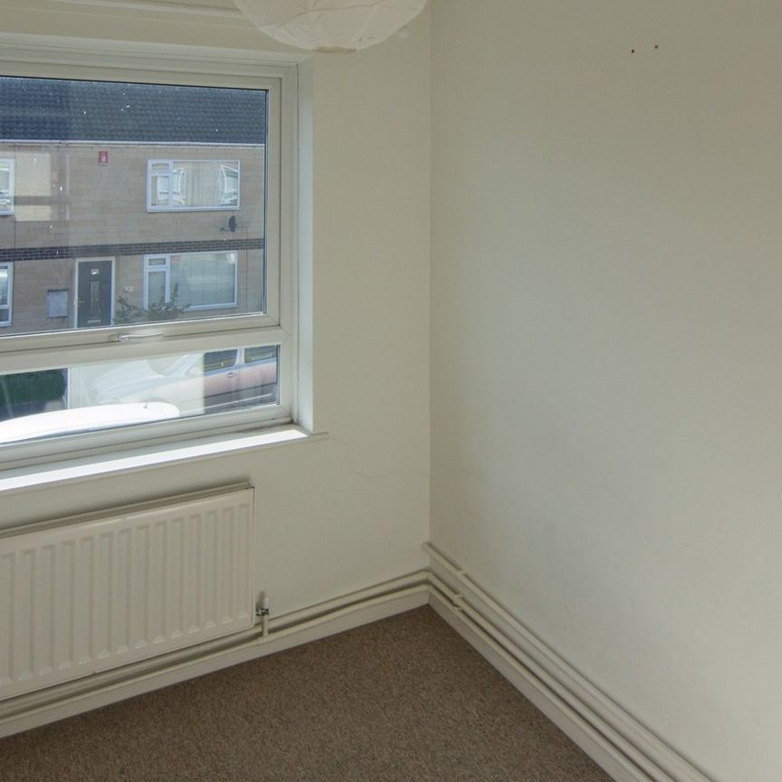 3 Bed Terraced House, Ashley Close, BS7 - Photo 1