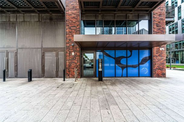 Embassy Gardens, 1 Viaduct Gardens, London, SW11 7AY - Photo 1