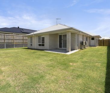 Spacious 4-Bedroom Family Home in Serene Redland Bay Location with ... - Photo 1