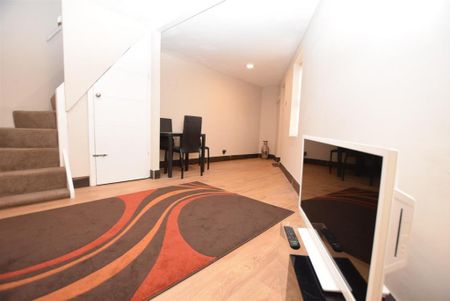 2 bedroom detached house to rent - Photo 2