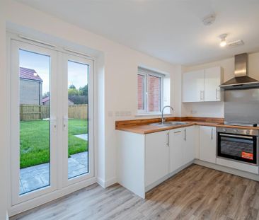 2 bedroom semi-detached house to rent - Photo 6