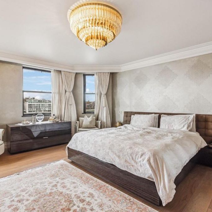 4 bedroom flat to rent - Photo 1