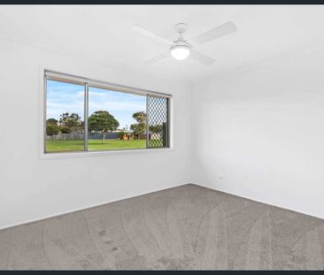 Spacious Four-Bedroom Family Home with Large Fully Fenced Yard - Photo 4