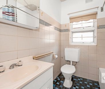 Open the Door To Secure, Easy Living in the Heart of Unley - Photo 4