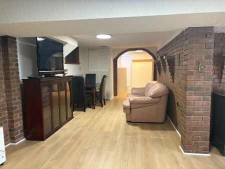 For Lease - 32 Plewes Road Unit# BASEMENT, Toronto, Ontario - Photo 3