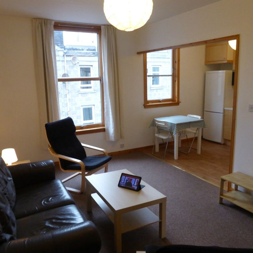 2 Bed Flat, Aberdeen, AB24 - Photo 1