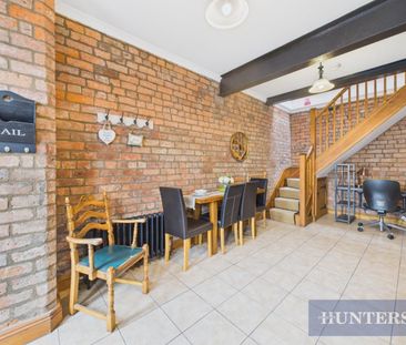 3 bedroom House To Let Total Size: 1018 SQ FT - Photo 4