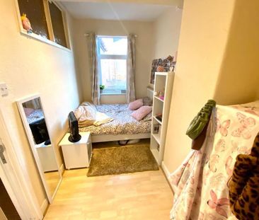 4 bedroom house share to rent - Photo 4