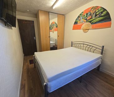 Room in a Shared Flat, Stapleton Road, BS5 - Photo 4