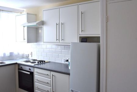 2 bedroom apartment to rent - Photo 5