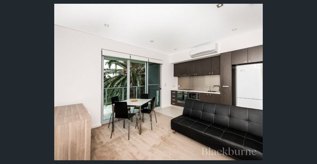 FULLY FURNISHED ONE BEDROOM APARTMENT - Photo 1