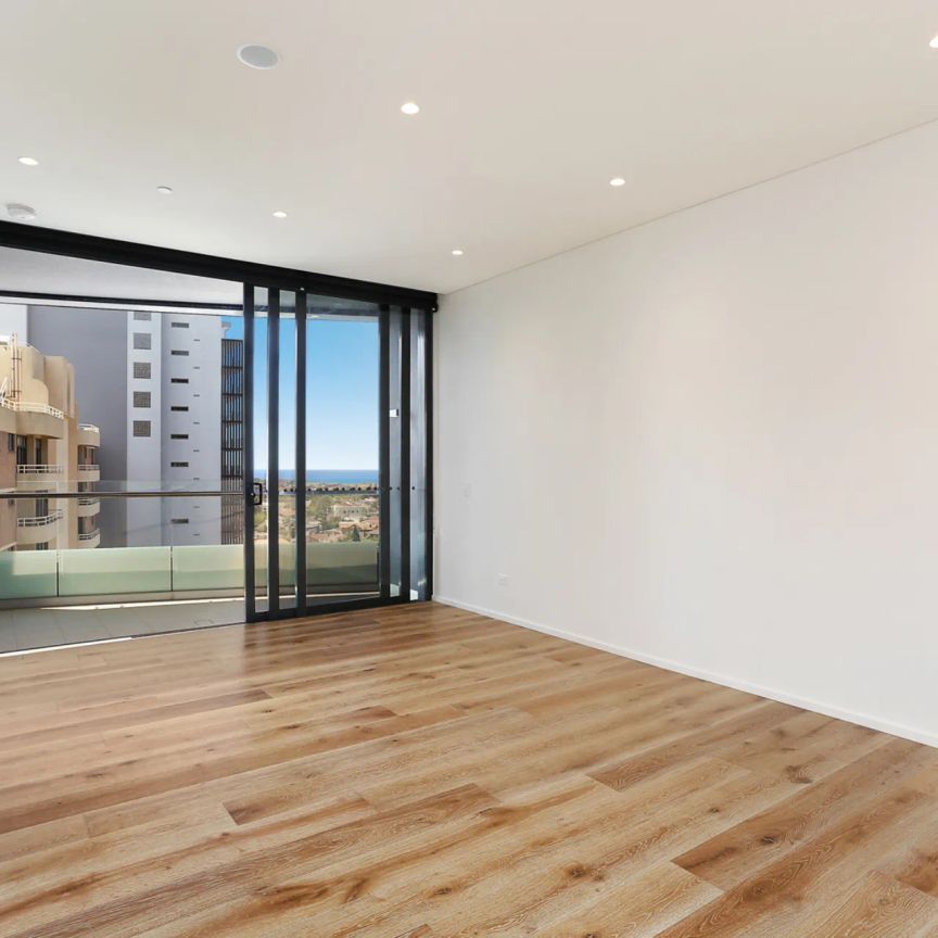 Designer Apartments in Luxury 'Aqua' Complex - Photo 1