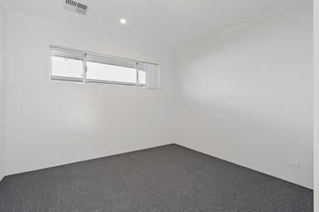 260 Eglinton Boulevard, Eglinton WA 6034 - House For Rent | Domain - Photo 5