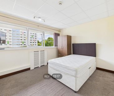 1 bedroom hotel room to rent - Photo 4