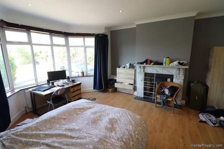 8 bedroom property to rent in Southampton - Photo 3