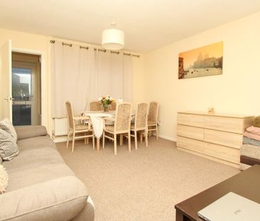 2 bedroom semi-detached house to rent - Photo 3