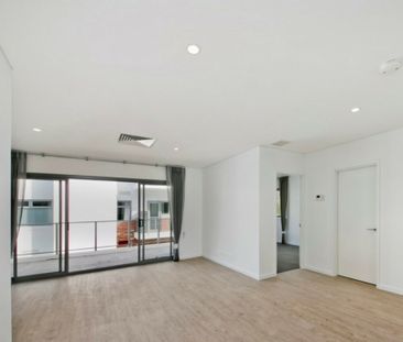 Rear 2 Bedroom Apartment - Photo 4