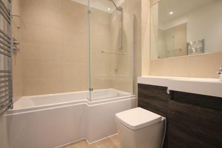 2 bedroom apartment to rent - Photo 4