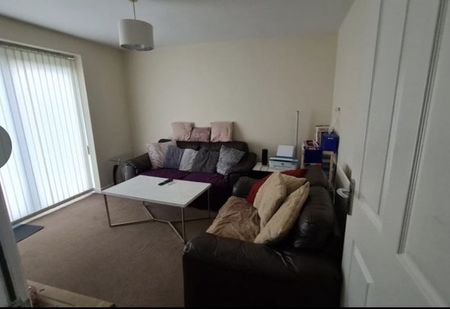 Room in a Shared House, Falconwood Way, M11 - Photo 5