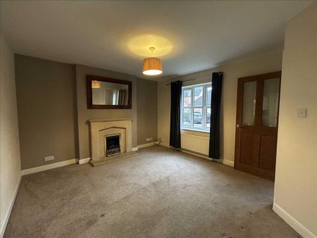 3 bedroom semi-detached house to rent - Photo 2