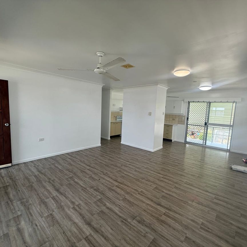 13 Churchill Street Park Avenue - Photo 1